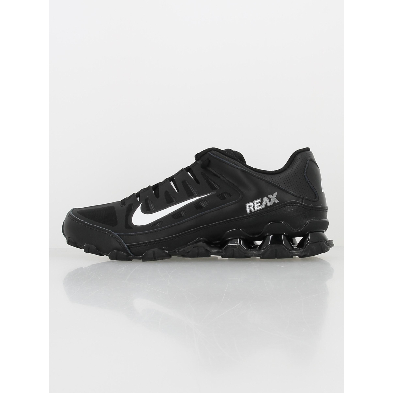 Baskets sport reax 8 noir blanc homme - Nike