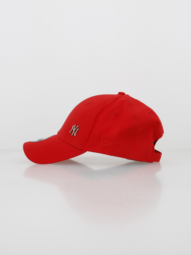 Casquette 9forty flawless logo métal rouge - New Era