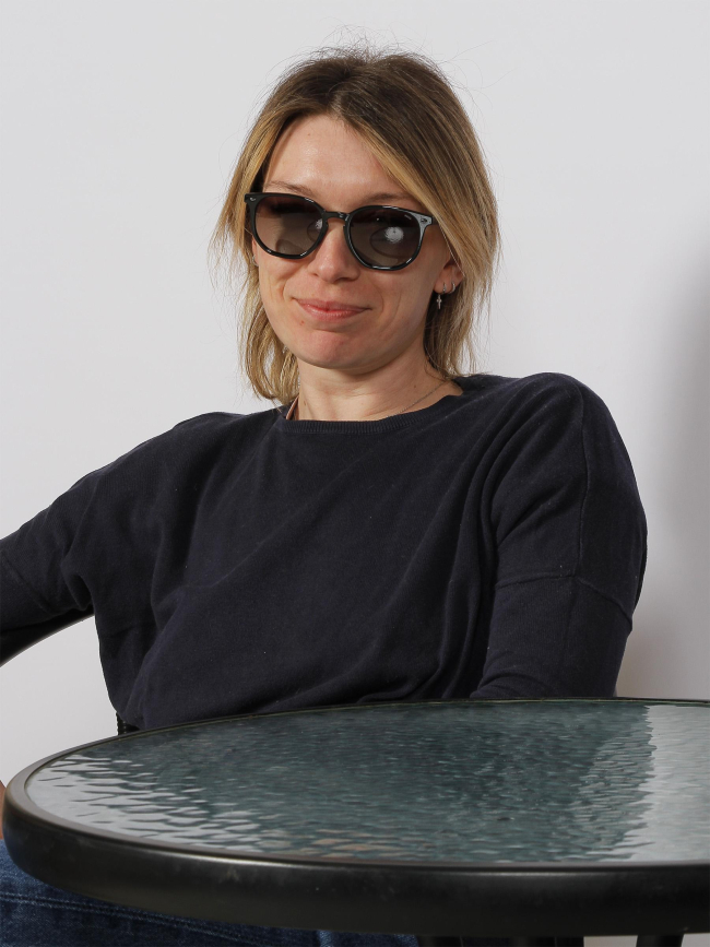 Lunettes de soleil cat.2 noir brillant femme - Invu