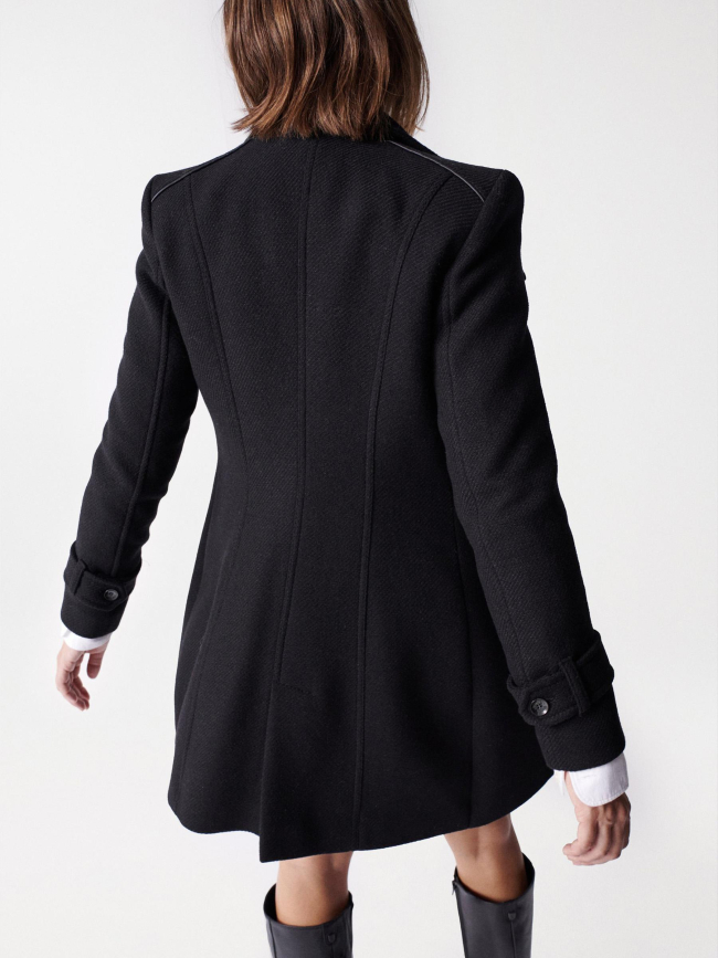 Manteau droit boutonné noir femme