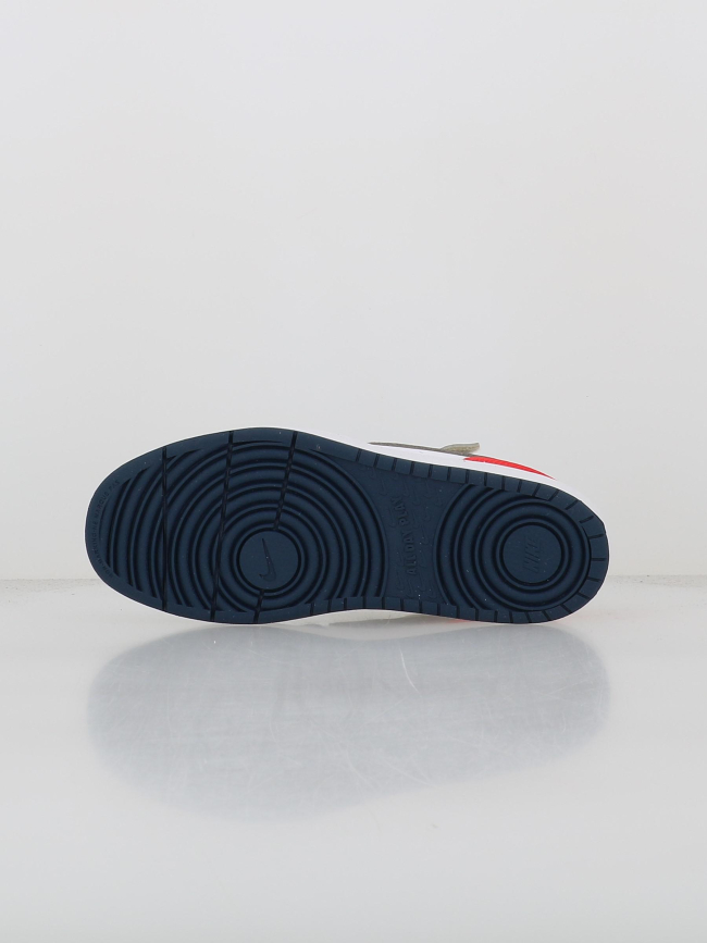 Baskets à scratch court borough td blanc beige bleu enfant - Nike