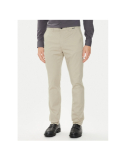 Pantalon chino slim en sergé élastique beige homme - Calvin Klein