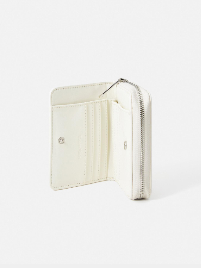 Portefeuille zippé à logo en métal blanc femme - Calvin Klein