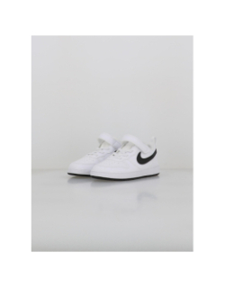 Baskets à scratch court borough td blanc noir enfant - Nike