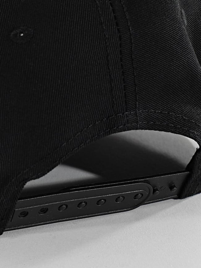 Casquette avec badge rubber noir fluo adulte - Comme Des Loups