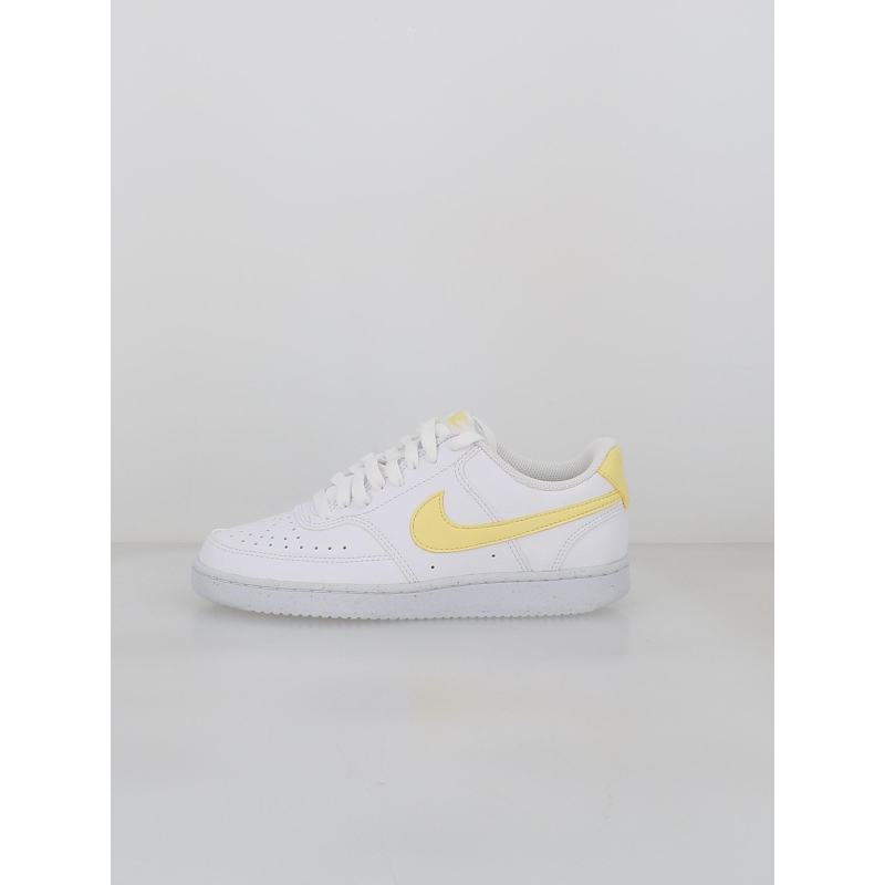 Baskets court vision low next nature blanc et jaune femme - Nike