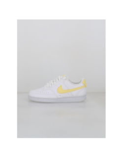 Baskets court vision low next nature blanc et jaune femme - Nike