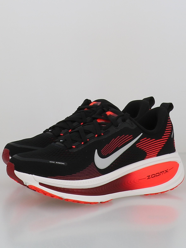 Chaussures de running vomero 18 noir et rouge - Adidas